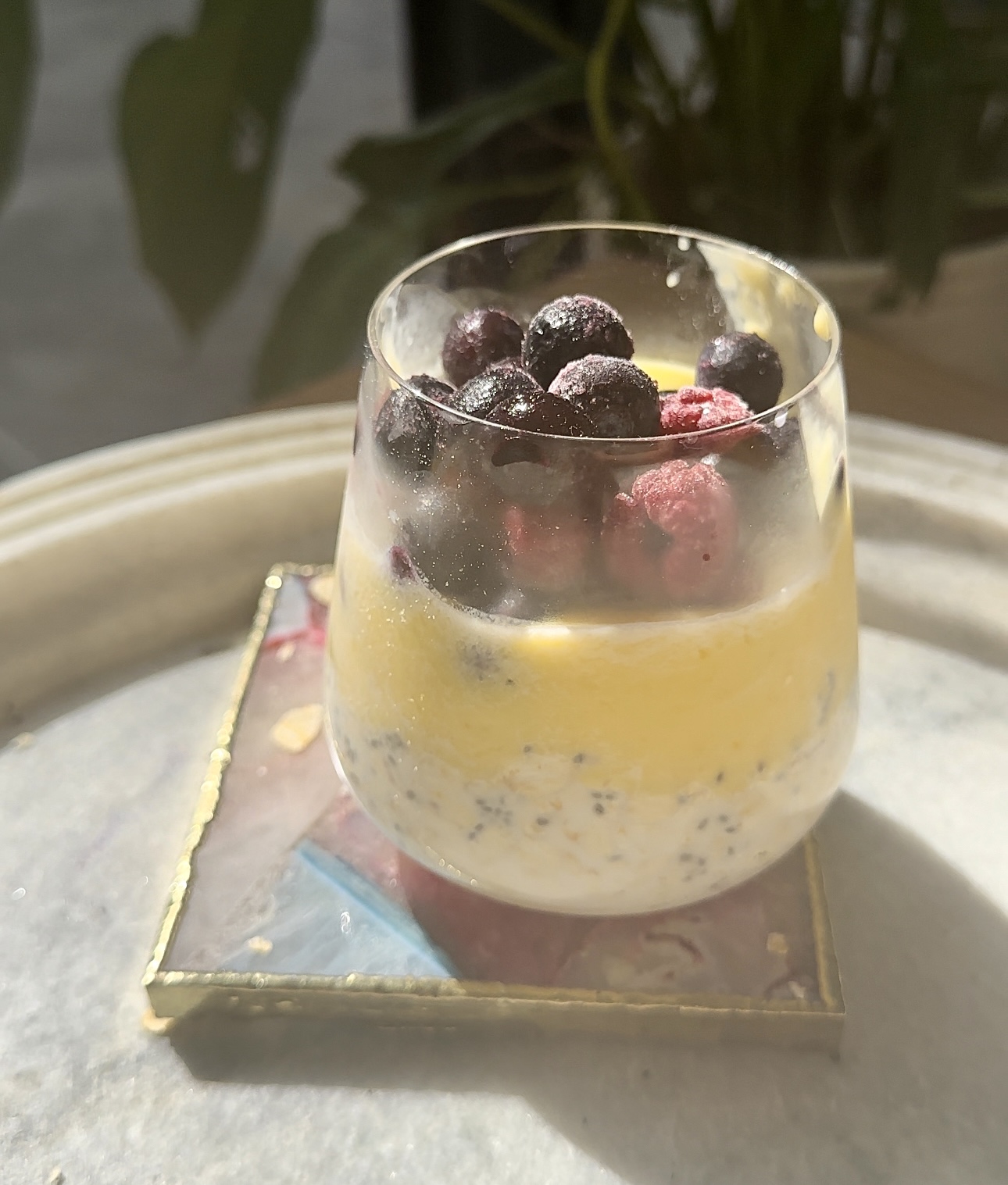 Image of Mango berry overnight oats